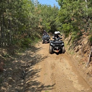 Забравете скуката за час с АТВ тур край с. Чавдар, Софийска област Забравете скуката за час с АТВ тур край с. Чавдар, Софийска област