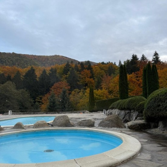 Подарете си ден, изпълнен с адреналин и почивка с Разходка с АТВ и спа релакс в хотелски комплекс „Езерото“ от Makaroon Подарете си ден, изпълнен с адреналин и почивка с Разходка с АТВ и спа релакс в хотелски комплекс „Езерото“ от Makaroon