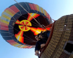 Свободен полет с балон за 30 минути + видеозаснемане с 4K action камера + чаша пенливо вино | Makaroon.bg