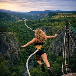 Скок с бънджи или пандюл от пещера Проходна + видеозаснемане с 4k action камера 