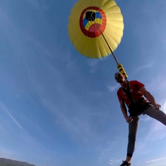 Полет, смелост и адреналин със Скок с бънджи от балон край Мелник от Makaroon