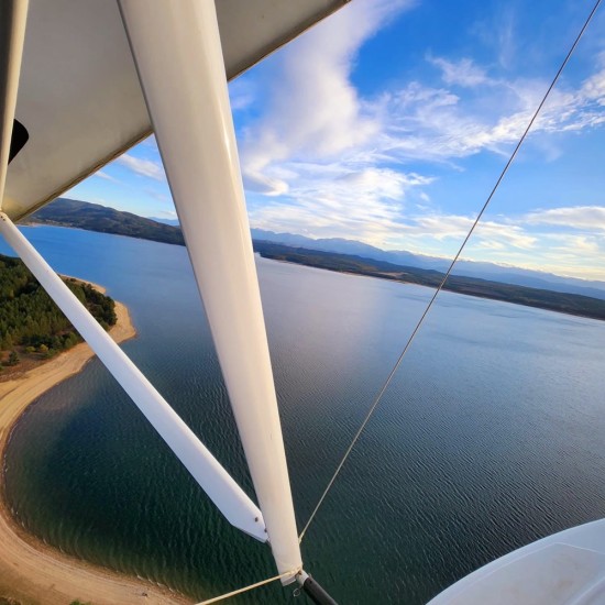 Сред облаците и над водата с "Полет с летяща лодка ( хидроплан - амфибия ) над яз. Искър" от Makaroon