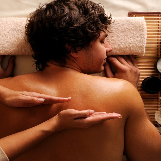 Дълбокотъканен масаж за цялостно освобождаване на натрупаното в организма напрежение от Makaroon