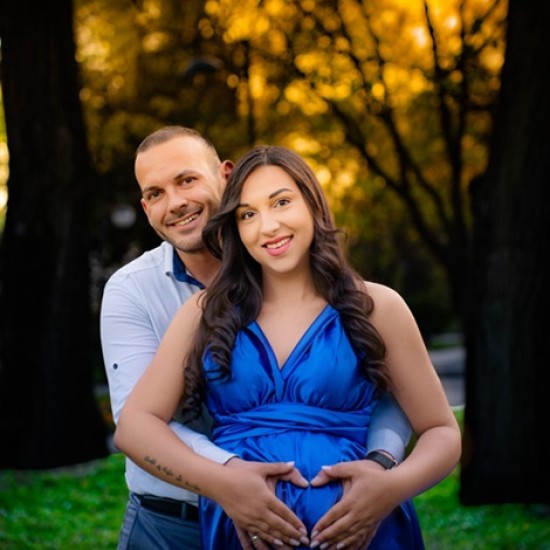 Любовта е за двама - изживейте своята история с фотосесия Flying dress Love story в Пловдив от Makaroon