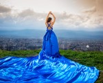 Изживейте своя специален момент с фотосесия Flying dress Queen в Пловдив от Makaroon