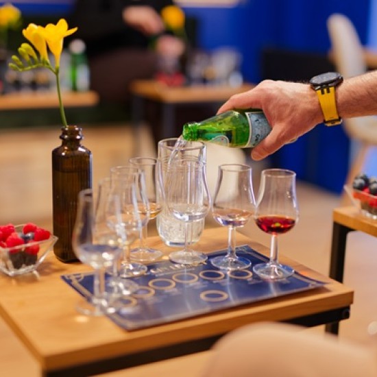 Специално преживяване за любители на джина - дегустация на 7 вида джип от Makaroon