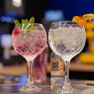 Мастърклас по приготвяне на коктейли с джин - тайната на перфектния баланс