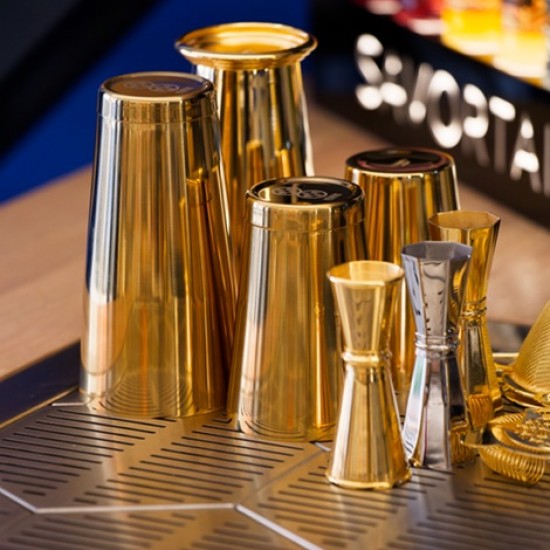 Станете истински магьосници в приготвянето на коктейли с джин с един страхотен мастърклас от Makaroon