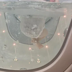 Флотация за бебе в Бургас – първото водно преживяване на вашето бебче Флотация за бебе в Бургас – първото водно преживяване на вашето бебче