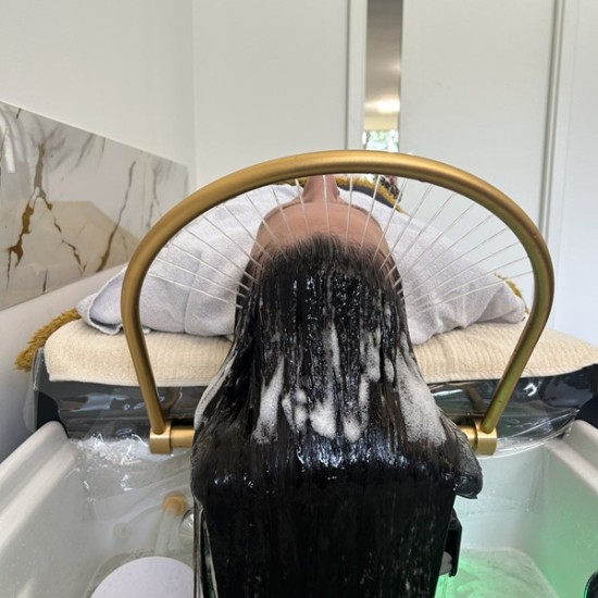 Подарете на косата си пълноценна грижа с Head SPA therapy + сешоар в Swan hair & beauty от Makaroon Подарете на косата си пълноценна грижа с Head SPA therapy + сешоар в Swan hair & beauty от Makaroon