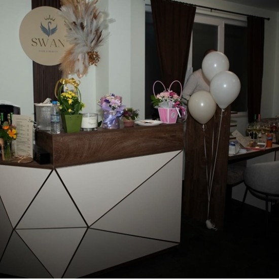 Подарете на косата си пълноценна грижа с Head SPA therapy + сешоар в Swan hair & beauty от Makaroon Подарете на косата си пълноценна грижа с Head SPA therapy + сешоар в Swan hair & beauty от Makaroon
