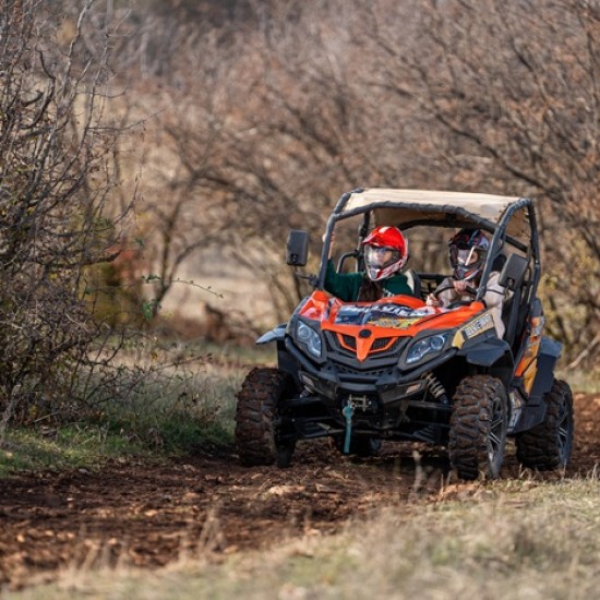 Влезте в една своеобразна зимна приказка с разходка с бъги около Пловдив от Makaroon