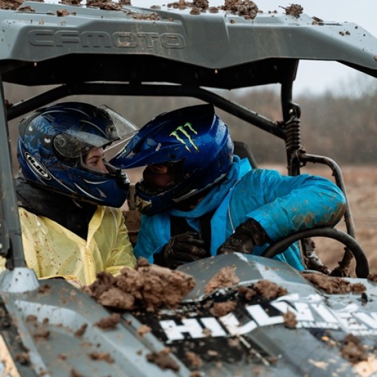 Влезте в една своеобразна зимна приказка с разходка с бъги около Пловдив от Makaroon