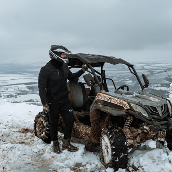 Влезте в една своеобразна зимна приказка с разходка с бъги около Пловдив от Makaroon
