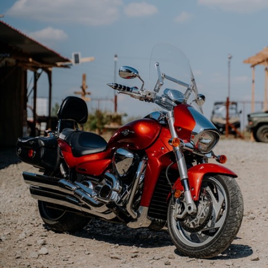 Опознайте красотата на околностите на Велико Търново с разходка с круизен мотор Suzuki Boulevard M109R от Makaroon Опознайте красотата на околностите на Велико Търново с разходка с круизен мотор Suzuki Boulevard M109R от Makaroon