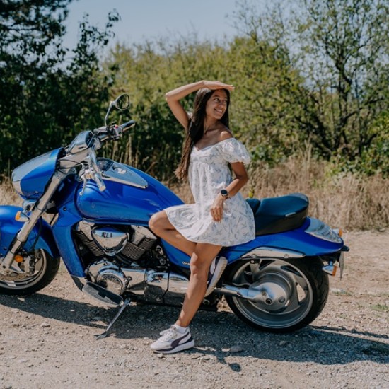 Опознайте красотата на околностите на Велико Търново с разходка с круизен мотор Suzuki Boulevard M109R от Makaroon Опознайте красотата на околностите на Велико Търново с разходка с круизен мотор Suzuki Boulevard M109R от Makaroon
