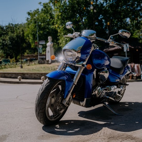 Опознайте красотата на околностите на Велико Търново с разходка с круизен мотор Suzuki Boulevard M109R от Makaroon Опознайте красотата на околностите на Велико Търново с разходка с круизен мотор Suzuki Boulevard M109R от Makaroon