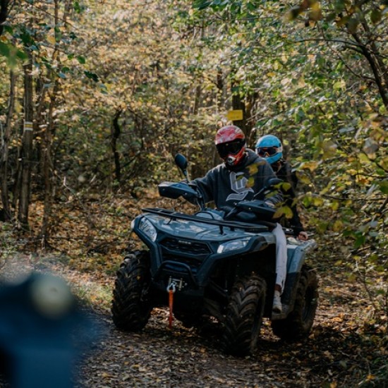 Почивка, пълна с приключения - подарете си нощувка и офроуд разходка в района на Пловдив от Makaroon