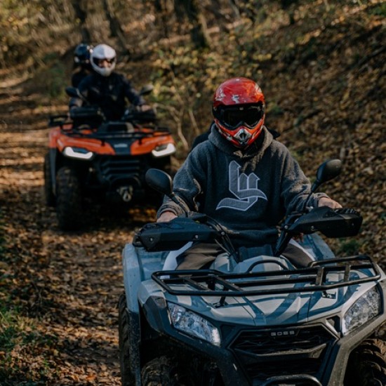 Почивка, пълна с прикючения - подарете си нощувка и офроуд разходка в района на Велико Търново от Makaroon