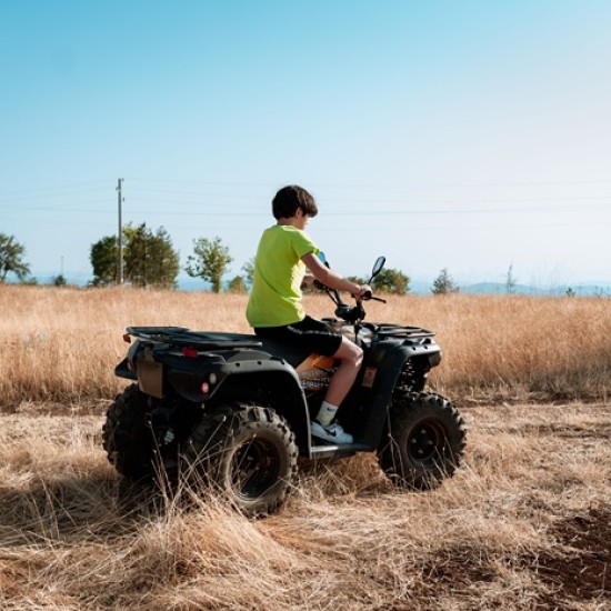 Офроуд приключение с „Урок по каране на АТВ или бъги за деца около Велико Търново“ от Makaroon Офроуд приключение с „Урок по каране на АТВ или бъги за деца около Велико Търново“ от Makaroon