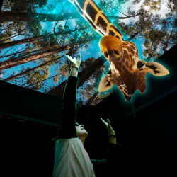 Светът оживява с Hologram Zoo Sofia - посещение на две шоута за един човек