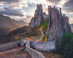 Приключенска игра възкачване на престола на Белоградчишките скали от Makaroon