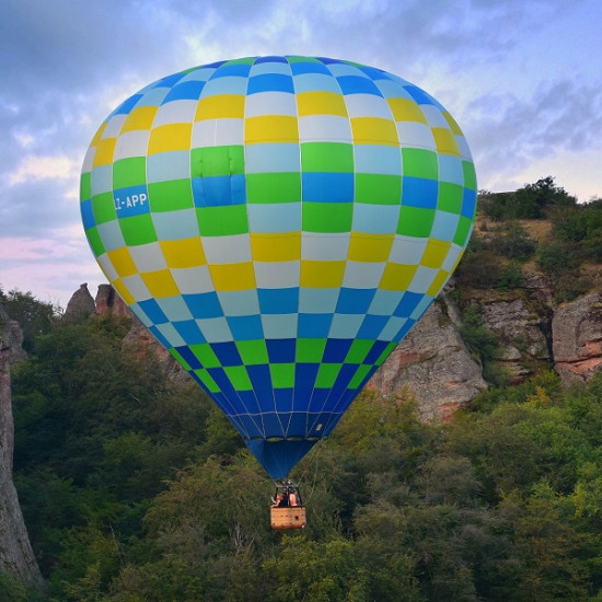 Свободен полет с балон над Белоградчишките скали от Макароон