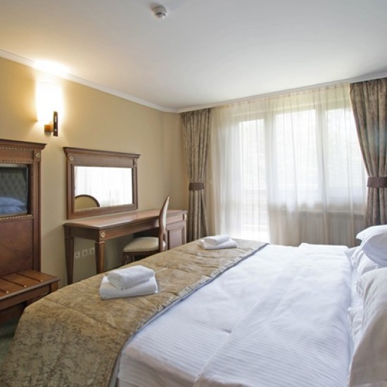 Организирайте своята почивка в дома на културния елит с Нощувка за двама в Хотел Еделвайс на връх Бузлуджа от Makaroon Организирайте своята почивка в дома на културния елит с Нощувка за двама в Хотел Еделвайс на връх Бузлуджа от Makaroon