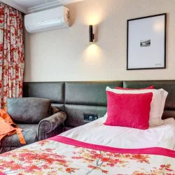 СПА уикенд за двама в двойна стая със закуска и Куиз-игра по пътя Асеновград в хотел Кипарис, гр. Смолян