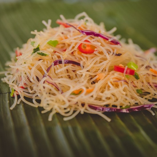 Индонезийска кухня: Дегустация на седемстепенно меню за двама - Всички Артикули - 80.00 | Makaroon.bg Индонезийска кухня: Дегустация на седемстепенно меню за двама | Makaroon.bg