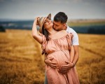Създайте спомени завинаги със Семейна фотосесия в Плевен от Makaroon Създайте спомени завинаги със Семейна фотосесия в Плевен от Makaroon