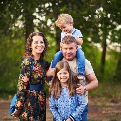 Споделени мигове заедно със Семейна фотосесия в Плевен  Споделени мигове заедно със Семейна фотосесия в Плевен