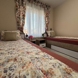 Една нощувка за до 6 души в самостоятелна къща за гости Камберови, гр. Калофер - спокойствие в подножието на връх Ботев Една нощувка за до 6 души в самостоятелна къща за гости Камберови, гр. Калофер - спокойствие в подножието на връх Ботев