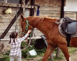Красив спомен за цялото семейство - урок по езда продължаващ в приятна разходка | Makaroon.bg