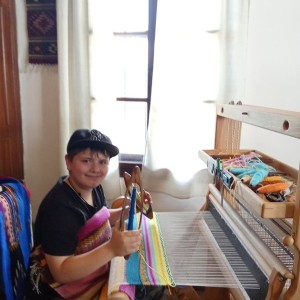 Нишки, чай и бисквитки в Работилница по тъкане за един човек в Център за приложни изкуства и занаяти „Къщата“, гр. Велико Търново Нишки, чай и бисквитки в Работилница по тъкане за един човек в Център за приложни изкуства и занаяти „Къщата“, гр. Велико Търново