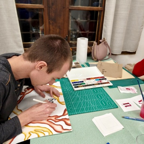 Овладейте техниките на красивото писане с Работилница по калиграфия във Велико Търново от Makaroon Овладейте техниките на красивото писане с Работилница по калиграфия във Велико Търново от Makaroon