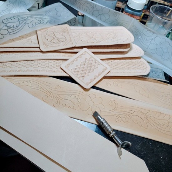 Създайте свой собствен кожен аксесоар в спокойна творческа атмосфера с Работилница по кожарство във Велико Търново от Makaroon