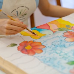 Make a glass decoration at the Art Glass Workshop in Veliko Tarnovo Make a glass decoration at the Art Glass Workshop in Veliko Tarnovo