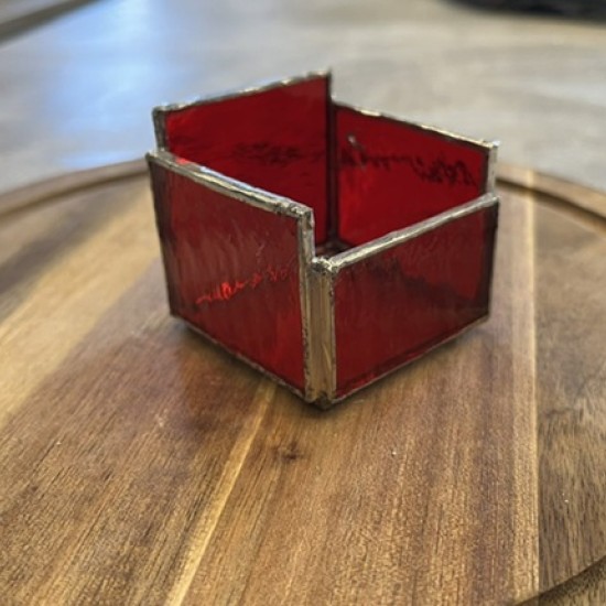 Потопете се в творческа атмосфера и създайте свой изящен свещник с Работилница по витраж във Велико Търново от Makaroon Потопете се в творческа атмосфера и създайте свой изящен свещник с Работилница по витраж във Велико Търново от Makaroon