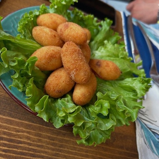 Насладете се на специална 3-степенна вечеря за двама с вкусовете на Испания в La Barraka Bistro от Makaroon