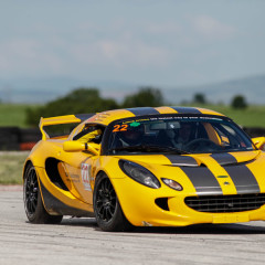 Спортно шофиране на Lotus Elise