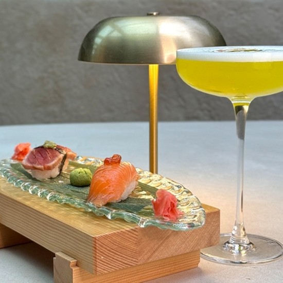 Насладете се на кулинарното изкуство на Азия с 6-степенна вечеря за двама в ресторант MIZU Sofia с Chef Lee от Makaroon Насладете се на кулинарното изкуство на Азия с 6-степенна вечеря за двама в ресторант MIZU Sofia с Chef Lee от Makaroon