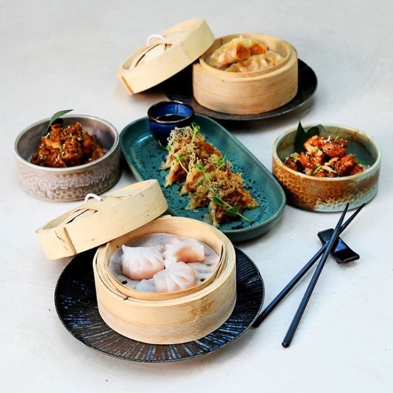 Насладете се на кулинарното изкуство на Азия с 6-степенна вечеря за двама в ресторант MIZU Sofia с Chef Lee от Makaroon Насладете се на кулинарното изкуство на Азия с 6-степенна вечеря за двама в ресторант MIZU Sofia с Chef Lee от Makaroon