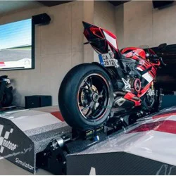 Почувствайте скоростта на MotoGP с мото симулатор Ducati Panigale - 30 мин.