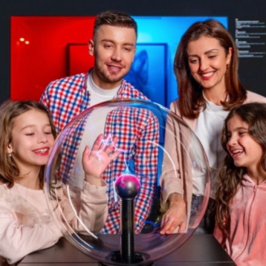 Открий магията в ''Музей на илюзиите'' от Макароон Открий магията в ''Музей на илюзиите'' от Макароон