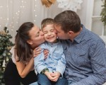 Christmas is even more magical with a Luxury Family Photoshoot from Makaroon