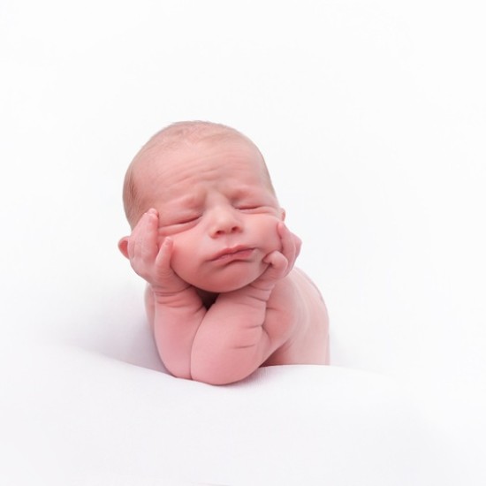 Capture the most precious moments of life with a Professional Newborn Photoshoot from Makaroon Capture the most precious moments of life with a Professional Newborn Photoshoot from Makaroon