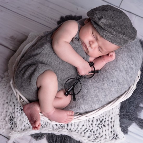 Capture the most precious moments of life with a Professional Newborn Photoshoot from Makaroon Capture the most precious moments of life with a Professional Newborn Photoshoot from Makaroon
