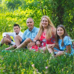 Професионална семейна фотосесия Професионална семейна фотосесия