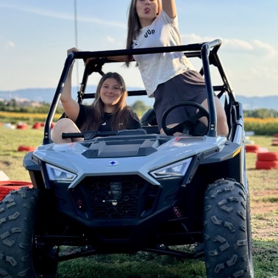 Адренaлин и забавление за деца с 45 мин. обучение и каране на бъги в OFF Road ACADEMY от Makaroon Адренaлин и забавление за деца с 45 мин. обучение и каране на бъги в OFF Road ACADEMY от Makaroon